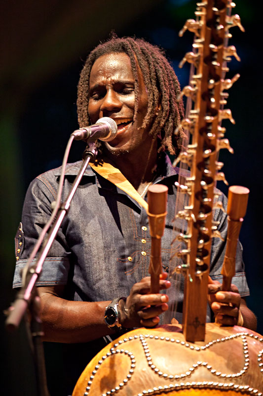  Edouard Manga (Carlou D   Senegal).jpg